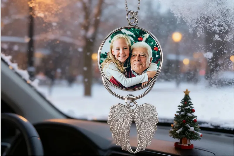 Rear-view mirror keepsake