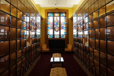 Cremation niches: columbarium and mausoleum entombment explained
