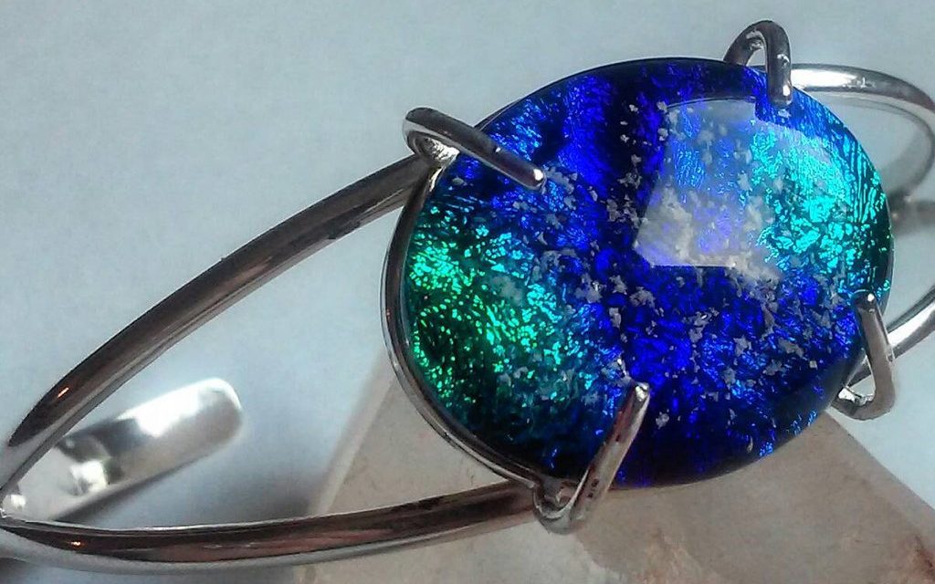 Cremation Art Guide Turning Cremains into Glass Art & Jewelry