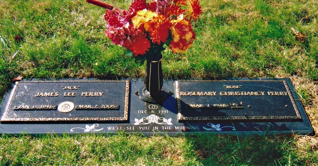 Spouse Buried Next to Veteran Husband