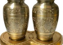 17 Best Adult Companion Urns For Your Loved Ones