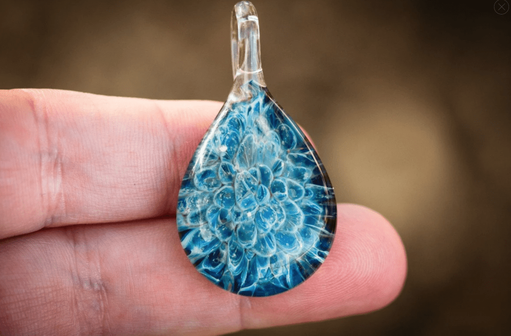 BLUE MOON TEARDROP PENDANT