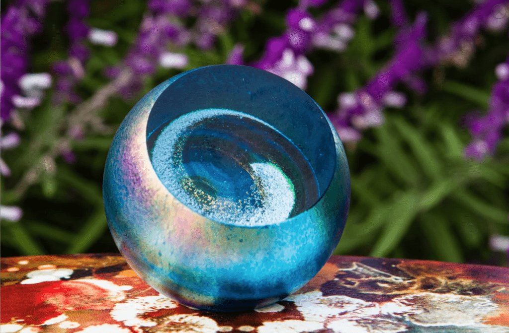 NORTHERN LIGHTS GALAXY PAPERWEIGHT WITH CREMAINS